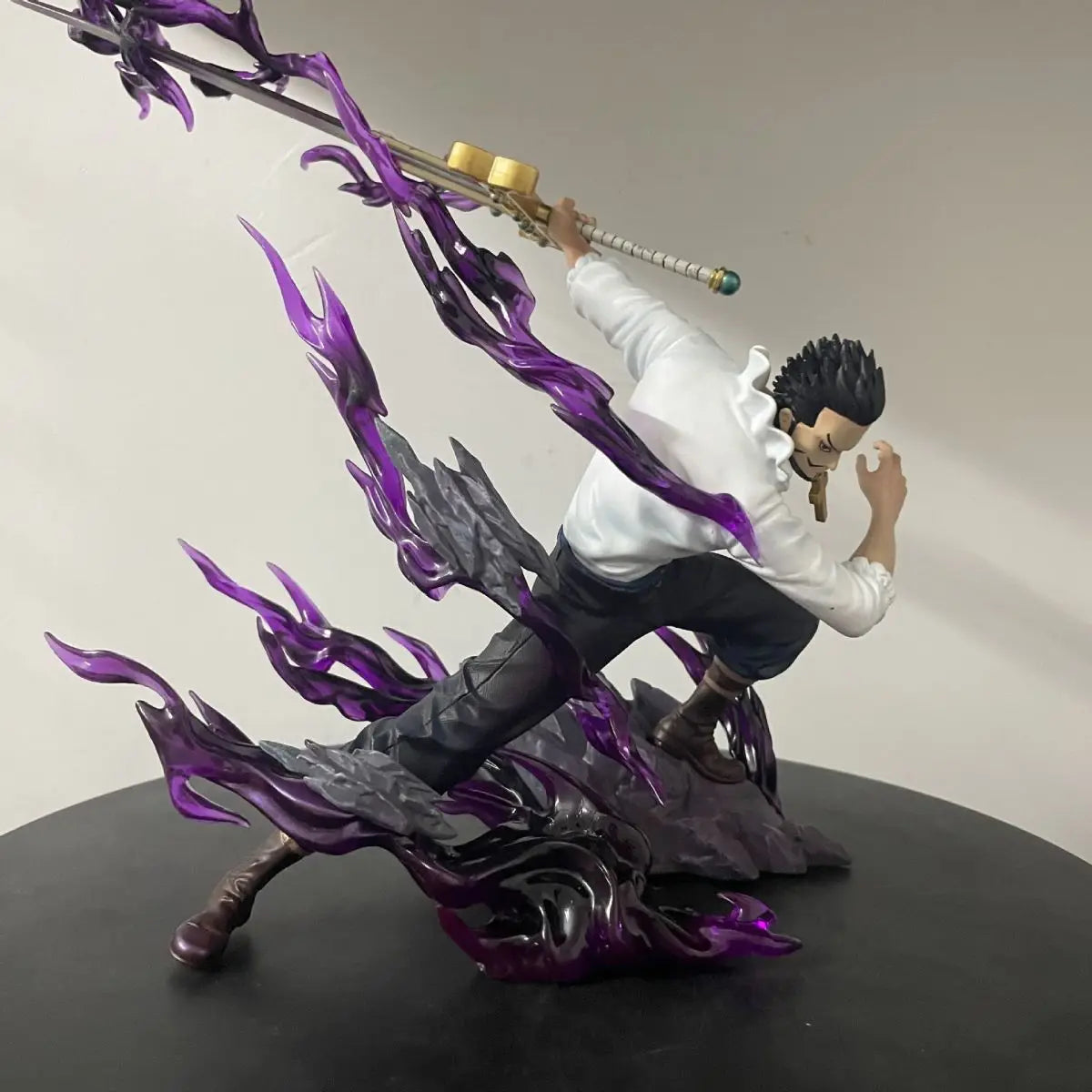 Dracule Mihawk Anime Figures - Image 7