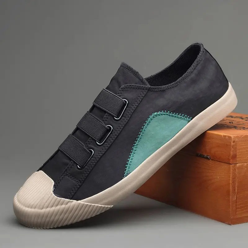 Breathable Black Lightweight Sneakers - Image 10